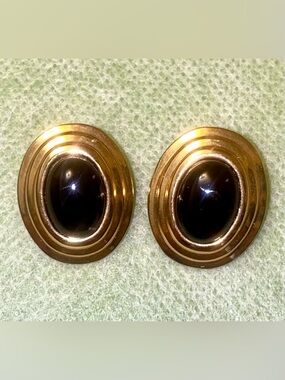 Source Unknown Gold and Black Oval Brooch Pair